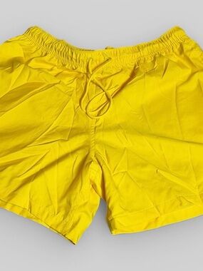 Nike Men's XXL Sportswear Essentials Woven Flow Shorts Yellow FN3307-718